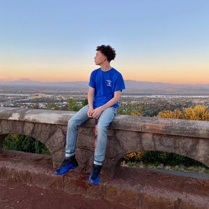 Meet your Posher, Cameron